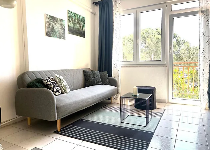 Apartment Green